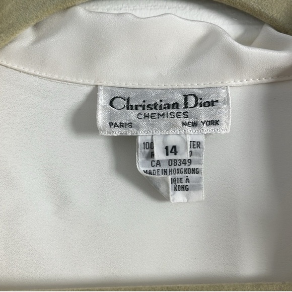 CHRISTIAN DIOR | Off-White Chemise with Shoulder Pads - Picture 4 of 7